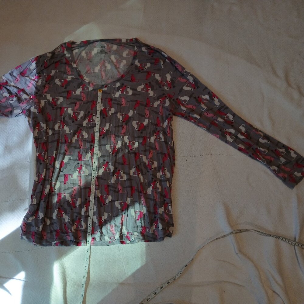 HUE - Picture 3 of 6